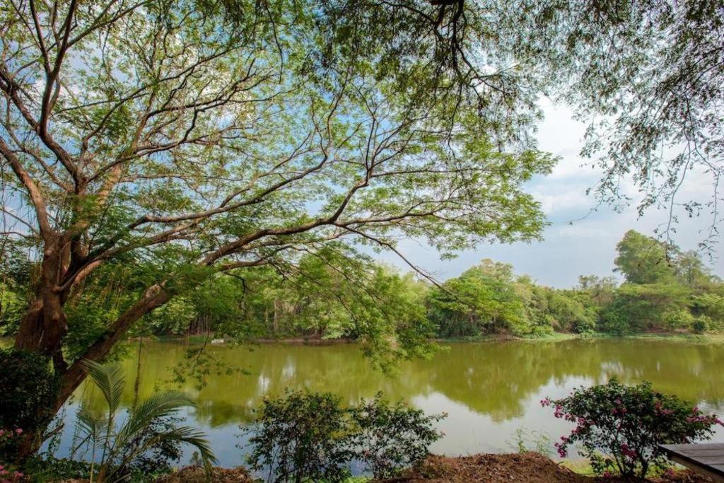 Varee Valley Resort And Restaurant Khon Kaen Exteriör bild