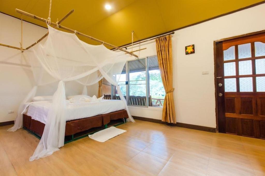 Varee Valley Resort And Restaurant Khon Kaen Exteriör bild