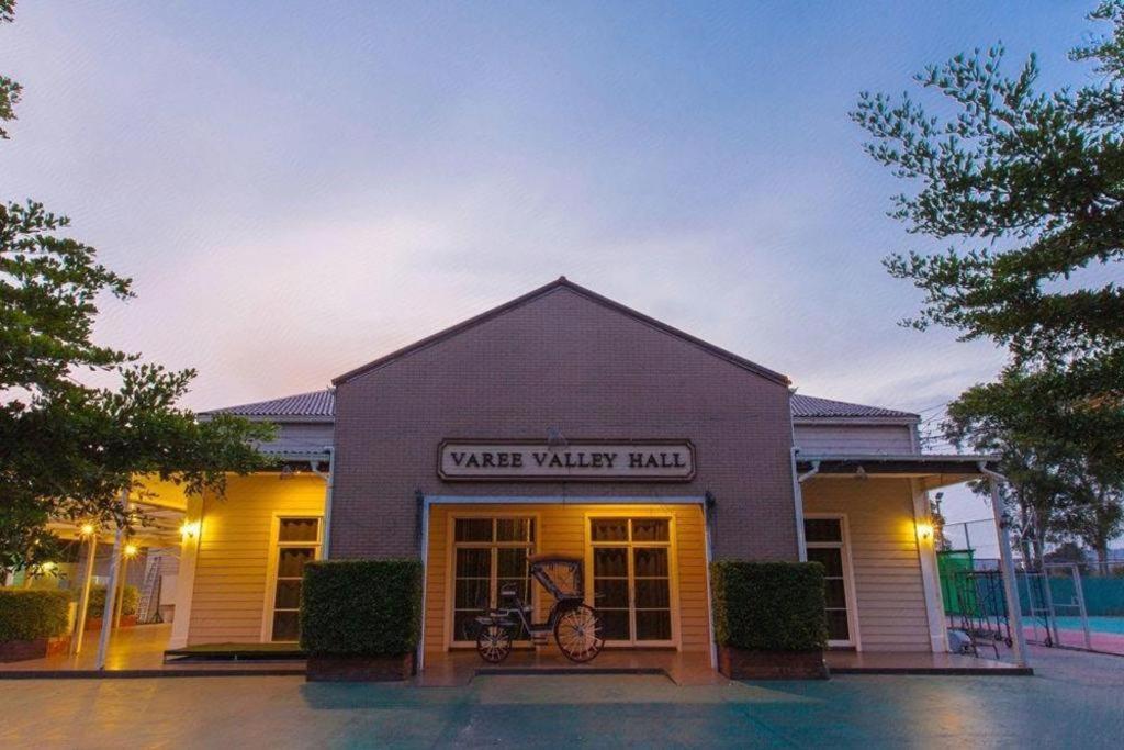 Varee Valley Resort And Restaurant Khon Kaen Exteriör bild
