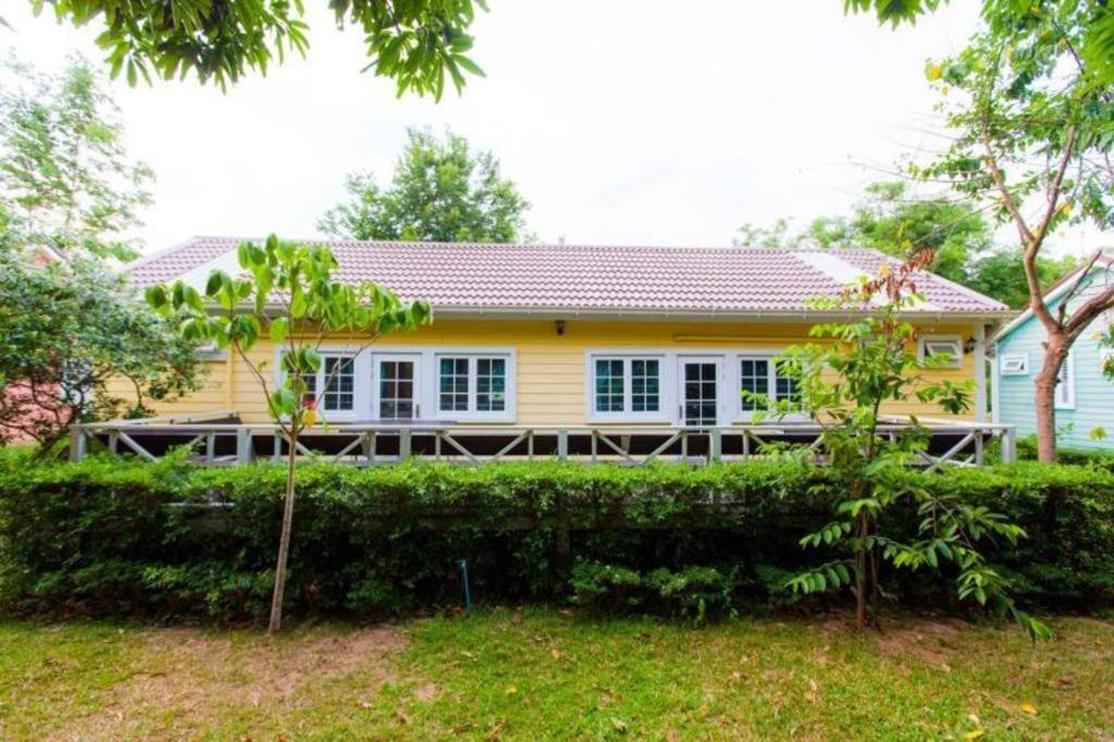 Varee Valley Resort And Restaurant Khon Kaen Exteriör bild