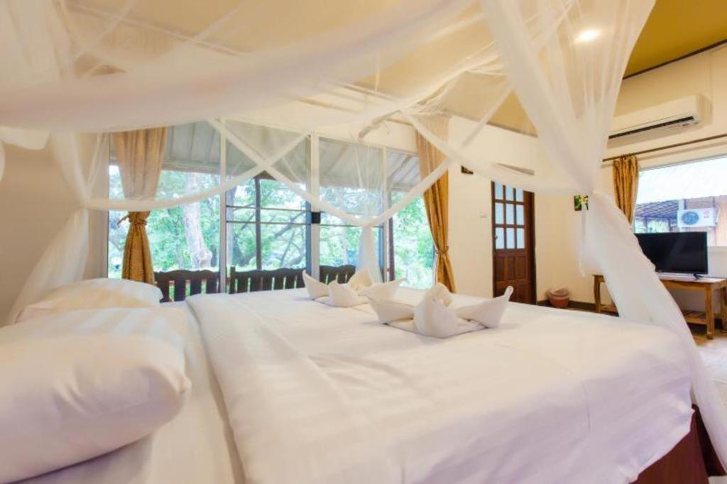 Varee Valley Resort And Restaurant Khon Kaen Exteriör bild